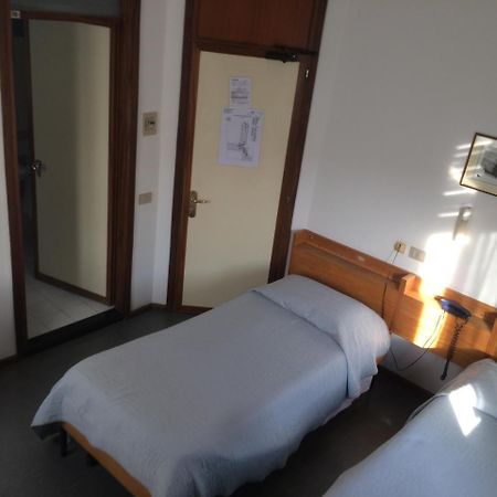 Casa Per Ferie Al Centro Hotel Belluno Ngoại thất bức ảnh