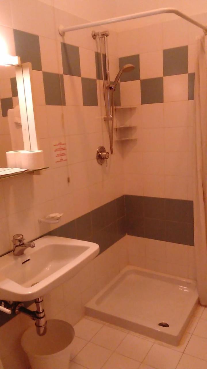 Casa Per Ferie Al Centro Hotel Belluno Ngoại thất bức ảnh